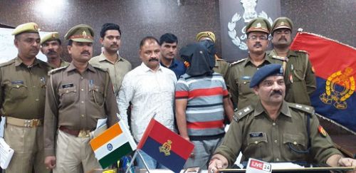 बलरामपुर कोतवाली देहात पुलिस को मिली बड़ी सफलता, ठगी गिरोह का किया भंडाफोड़। रिपोर्ट :- पंकज कुमार सिंह।