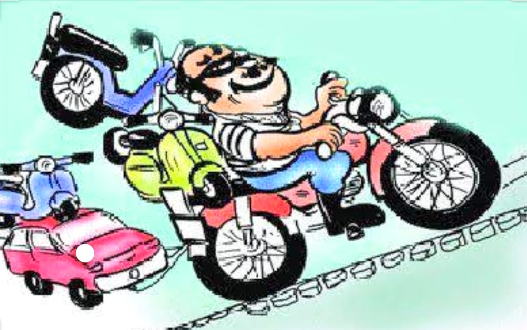 चोरी  की गई बाइक में साइन किये हुए चैक जाने से पीड़ित परेशान, अनिष्ट की आशंका।