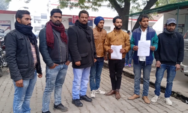 वायरल वीडियो का तड़का , मेरठ एसपी पर पड़  सकता है भारी अलीगढ़ से उठने लगी बर्खास्त की मांग