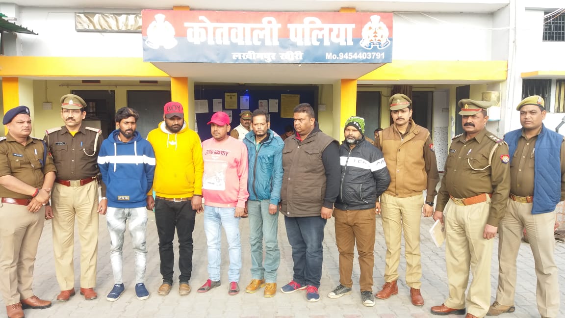 पलिया कलां- नगर के चमन चौराहे पर हुए गोलीकांड में अभियुक्तों को पुलिस ने भेजा जेल