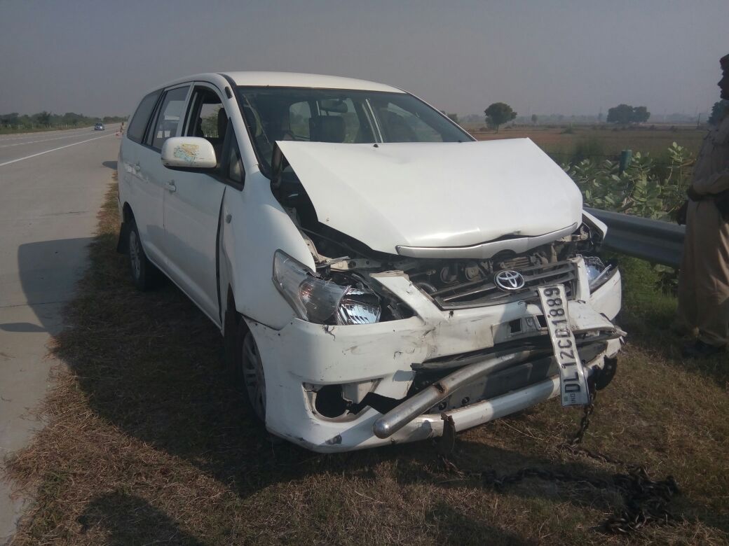 संघ प्रमुख मोहन भागवत के काफिले की गाड़ी आपस में टकराई .....रिपोर्ट- जितेंद्र गुप्ता