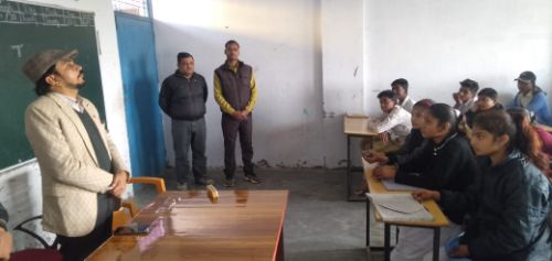 बहराइच // राजकीय हाईस्कूल बौंडी मे वित्तीय साक्षरता शिविर आयोजित।