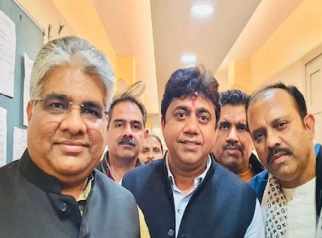 दिल्ली चुनावः बीजेपी के सुनील यादव देंगे अरविंद केजरीवाल को टक्कर