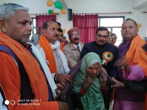 बहराइच : गणतंत्र दिवस की पावन पर्व पर स्वच्छता जागरूकता, कंबल वितरण, समरसता सहभोज एवं नागरिकता संशोधन कानून जागरूकता कार्यक्रम संपन्न।