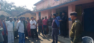 गौनाहा,बीडीओ ने किसर क्षेत्र भ्रमण लक्षनौता पंचायत के प्राथमिक विद्यालय पोहरा पाया बन्द 