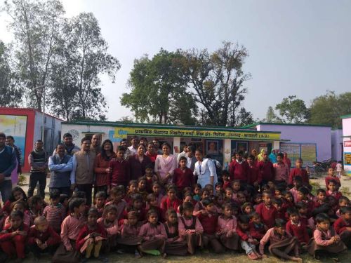 श्रावस्ती: जिलाधिकारी ने प्राथमिक विद्यालय भिखारीपुर मसढ़ी का किया औचक निरीक्षण। रिपोर्ट :- पंकज कुमार सिंह।