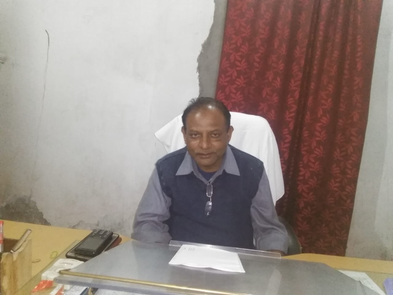 बेतिया।निर्माण कार्य में कोताही बर्दाश्त नहीं -  दरभंगी राम