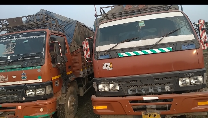 बगहा।नदी थाना की पुलिस ने लाखों रुपये की प्रतिबंधित गुटका से भरी दो ट्रक सहित एक चालक को किया गिरफ्तार