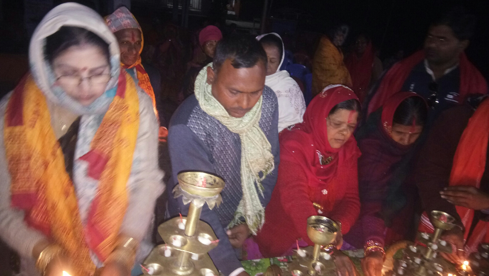  बगहा।माघी पूर्णिमा के अवसर पर 70 वी भव्य महा आरती में उमड़ी जनसैलाब