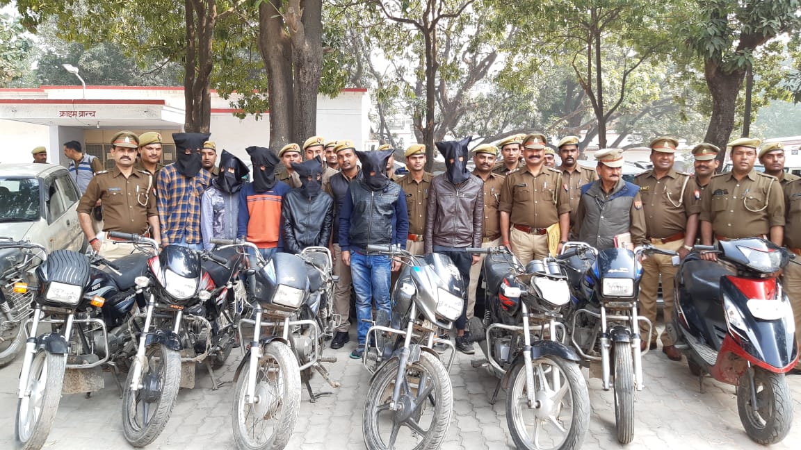 थाना बोलो व थाना हैदराबाद की संयुक्त टीम द्वारा लूट चोरी के संगठित गिरोह को किया गया खुलासा