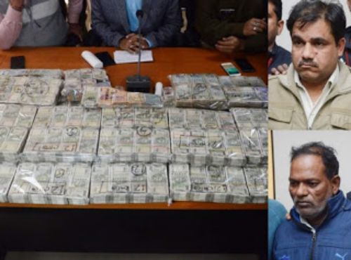 (ग्वालियर) कार की सीट के नीचे से निकले इतने नोट की गिनते-गिनते थक गए पुलिसकर्मी, झांसी से दिल्ली जा रही थी कार, बना था स्पेशल लॉकर।