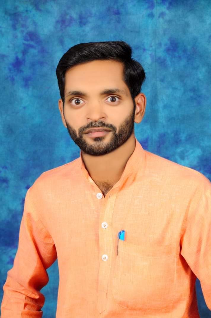 आवास के नाम से मांगी जा रही है रिश्वत