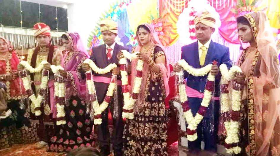 तीन सगे भाइयों ने सगी बहनों के साथ विवाह करके पेश की मिसाल