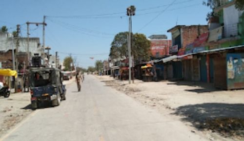गोण्डा-लाक डाऊन का असर सडके वीरान बन्द दुकान। रिपोर्ट :- पंकज कुमार सिंह।