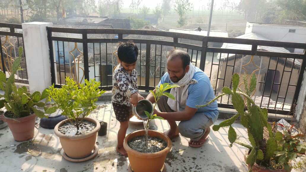 व्यस्त रहें ,मस्त रहें ,स्वस्थ रहें, घर पर ही रहे "कार्यक्रम का नैतिक जागरण मंच वेलफेयर ट्रस्ट ने किया आगाज - निप्पू पाठक।।