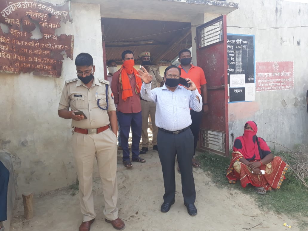 एसडीएम ने किया कोटे की दुकानों का निरीक्षण