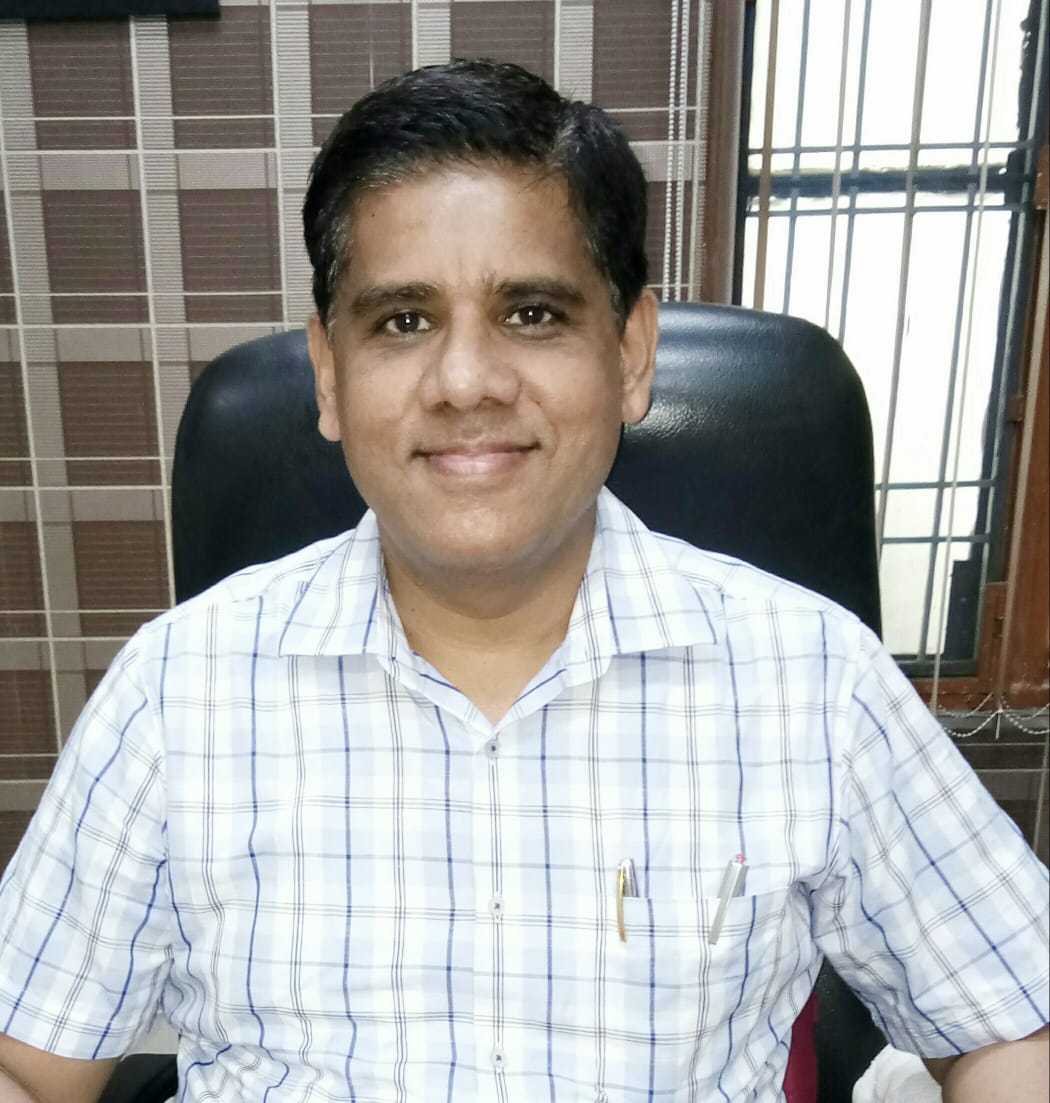 घरों में ही करें रोजा इफ्तार, सोशल डिस्टेंसिंग का भी करें पालन  :मंडलायुक्त