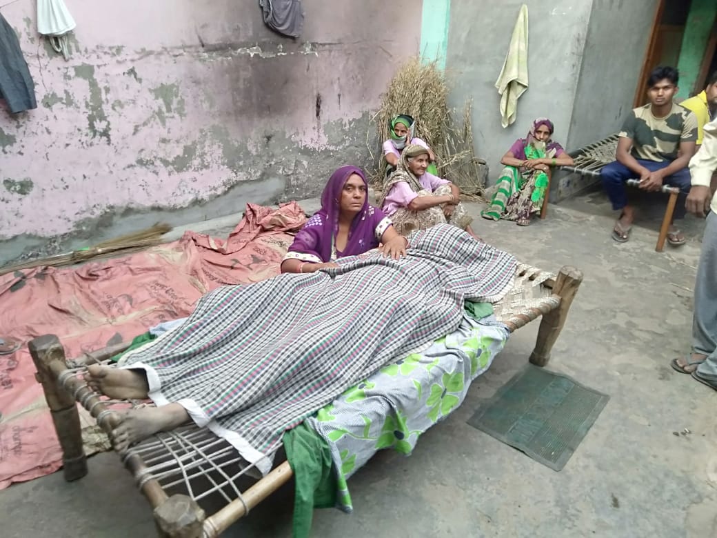 घरेलू क्लेश से परेशान युवक ने फांसी लगाकर की आत्महत्या