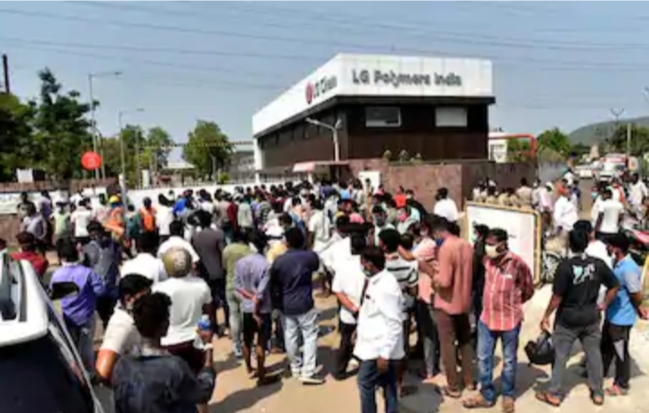 विशाखापट्टनम 10 की मौत, 800 लोग अस्पताल में भर्ती और 5 हजार से ज्यादा बीमार, गैस रिसाव पर कंट्रोल