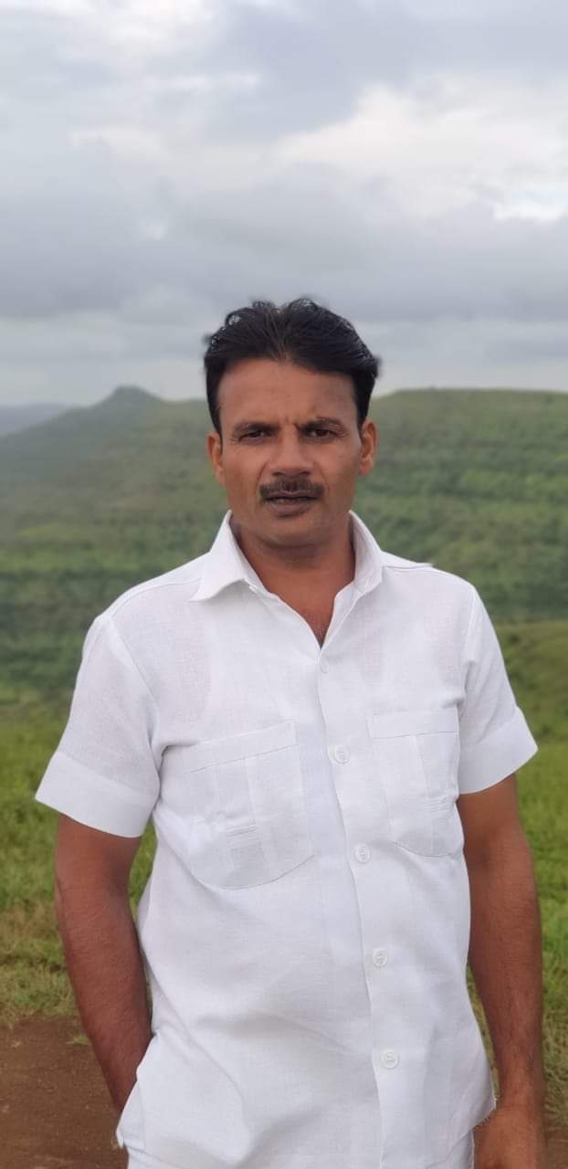 समाजसेवी सलीम अंसारी ने शहर की मस्जिदों के इमाम व मुअज्जिन को भैजी ईदी त्योहारी किट