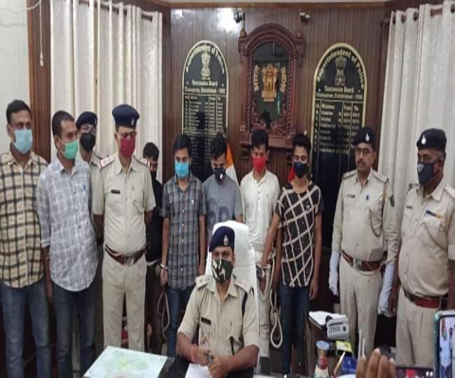 अपराध की योजना बनाते हुवे अपराधी हथियार के साथ गिरफ्तार