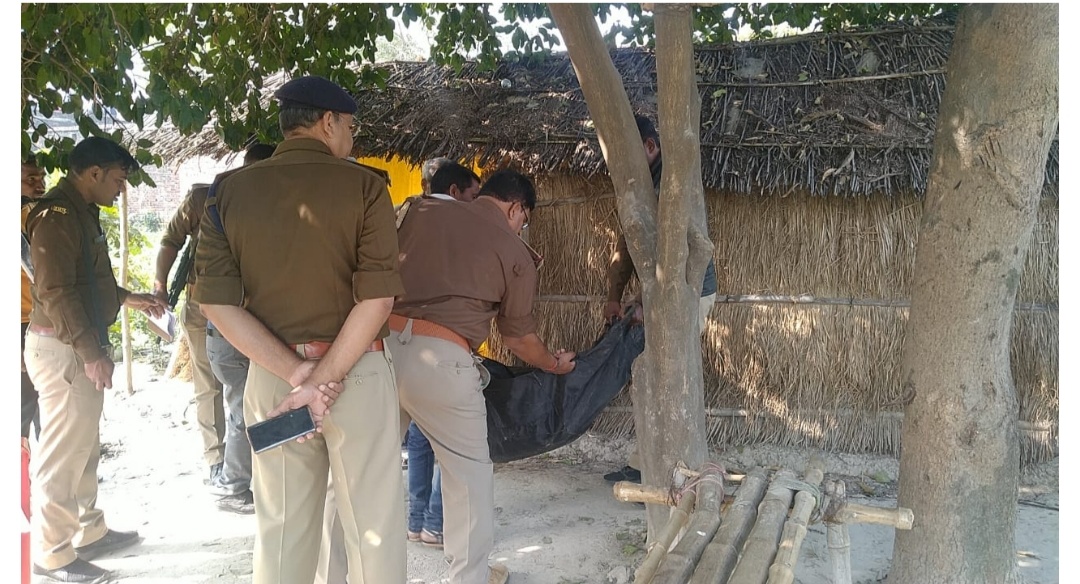 बलिया के सिकन्दरपुर में संदिग्ध परिस्थितियों में युवक का शव मिलने से फैली सनसनी