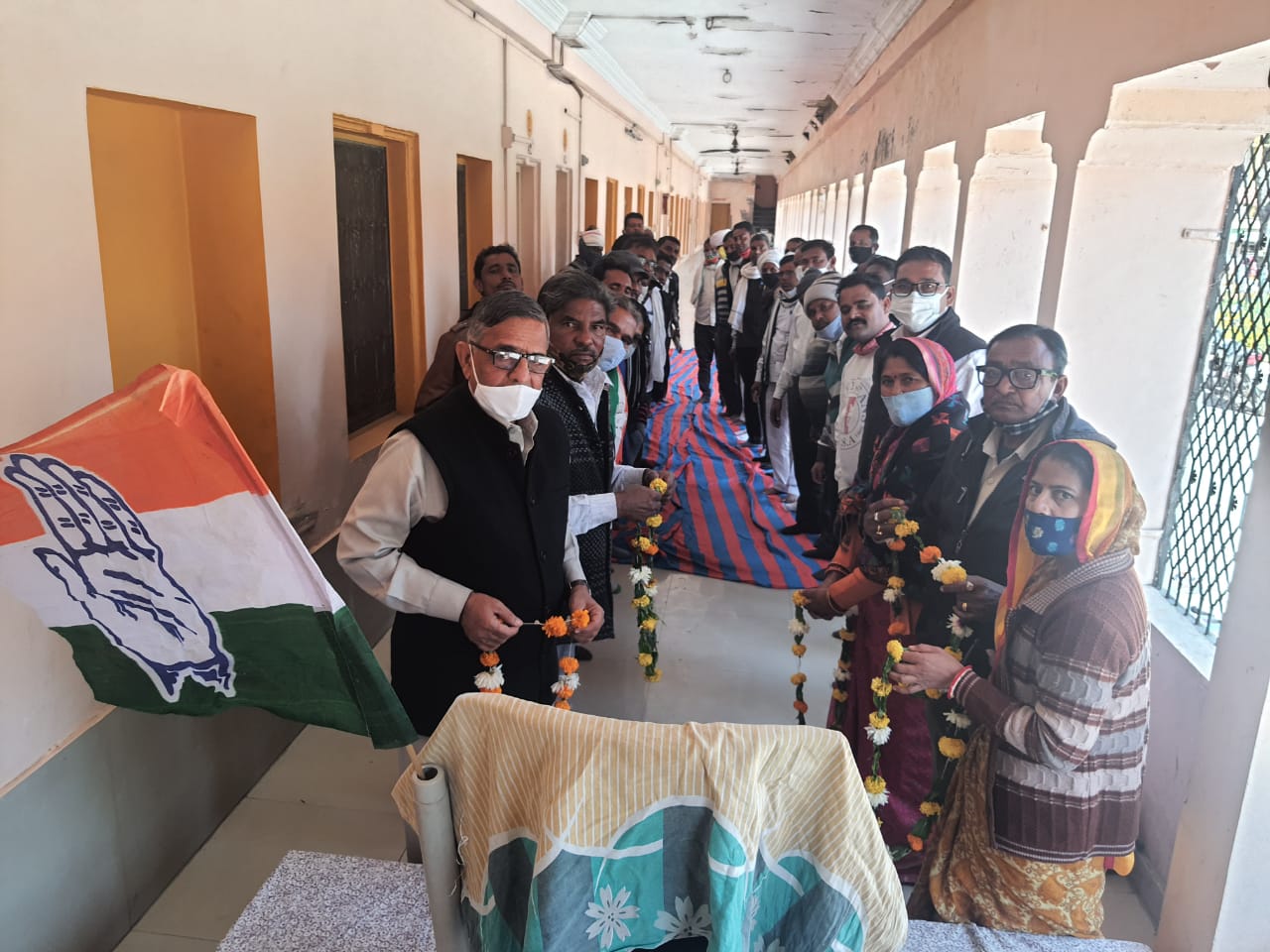 ऋषभदेव ब्लाक कांग्रेस कमेटी  द्वारा 136 वा स्थापना दिवस मनाया । 