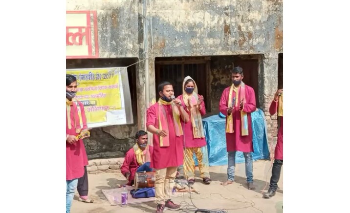 डीएम ने कहा - शहर साफ-सुथरा रहे इसमें सबकी सहभागिता जरूरी,शहर स्वच्छ बने किया गया नुक्कड़ नाटक का आयोजन