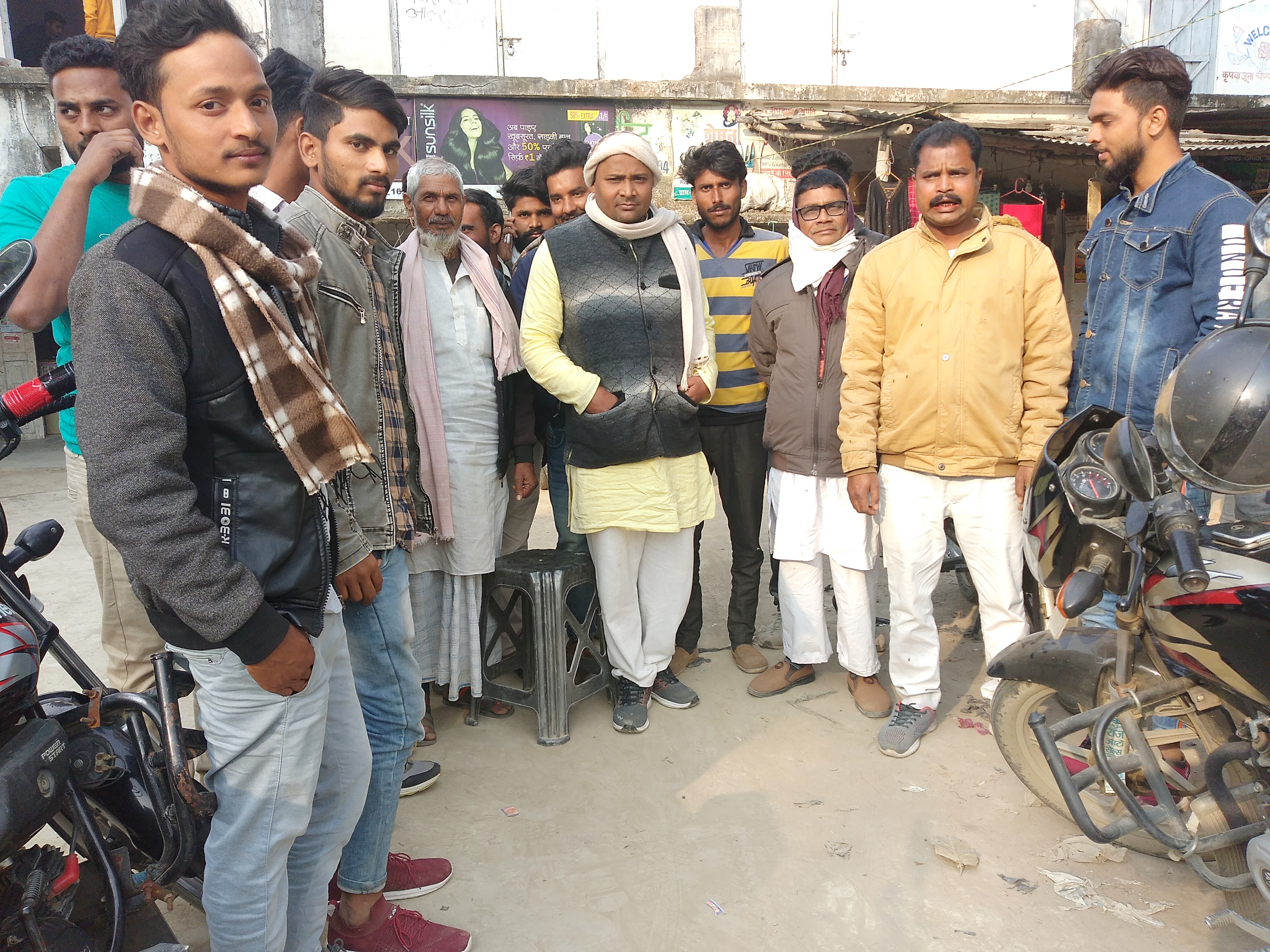 चुनावी मैदान में सबसे पहले नजर आए युवा प्रत्याशी महर उद्दीन पहलवान लोगों ने किया उनका स्वागत बड़ी धूमधाम से