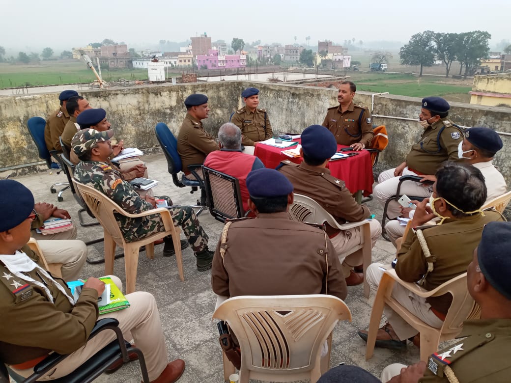 शांतिपूर्ण पंचायत चुनाव को ले शुरू कर दें तैयारी,एसपी ने की सभी थानाध्यक्ष के साथ समीक्षा बैठक