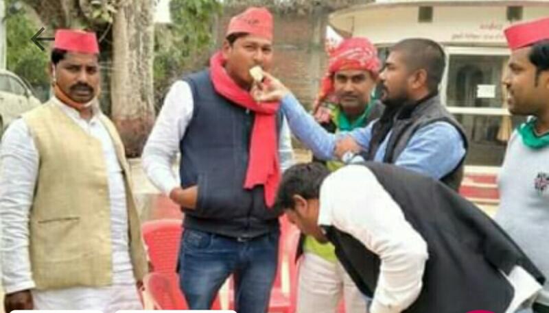 सपाई ठाणे के अंदर केक काटकर मन रहे जष्न प्रसाशन मौन