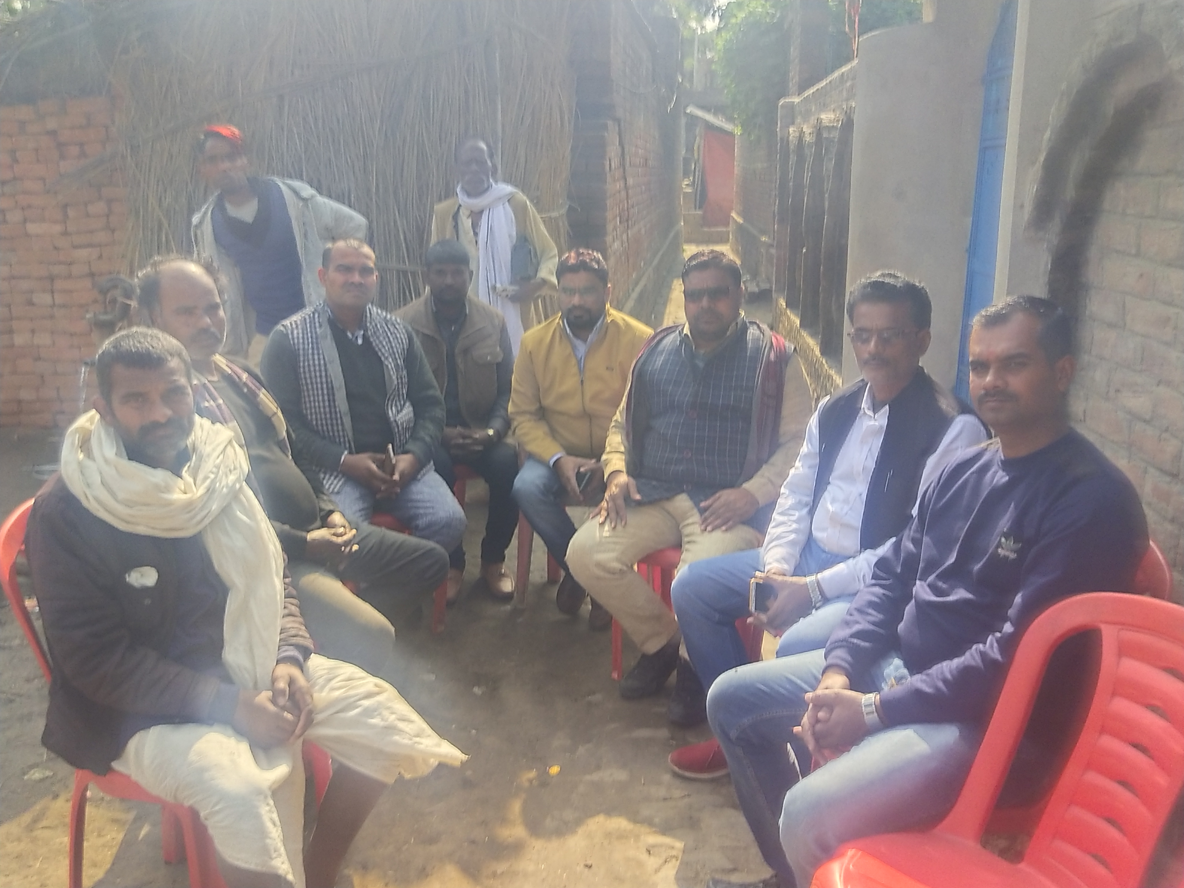 *मानवाधिकार जनकल्याण समिति ने सड़क दुर्घटना में मृत युवक के परिजनों को दिया न्याय दिलाने का भरोसा