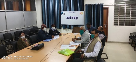 सुरक्षा मानकों के साथ कक्षा 9 से 12 वीं तक के विद्यार्थियों के लिए 18 से खुलेंगे स्कूल