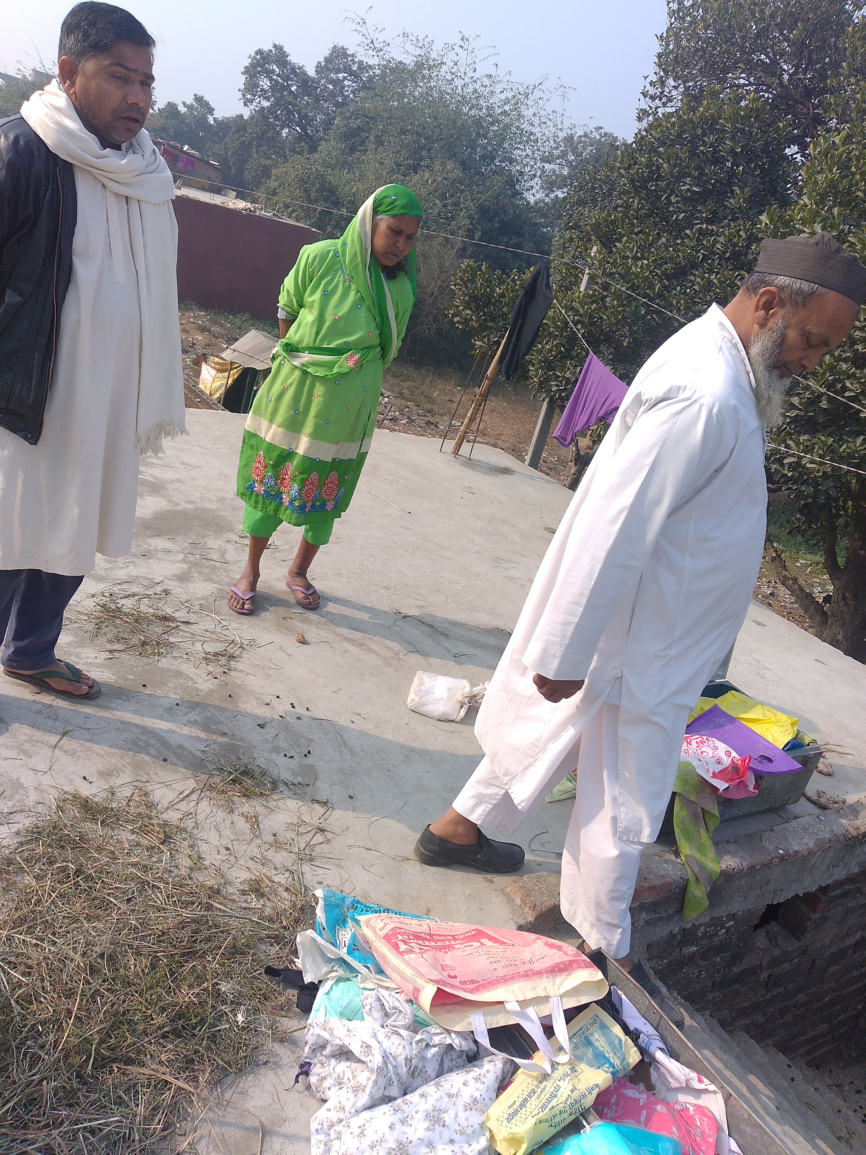 देवरिया बघौचघाट थाना क्षेत्र में बेशर्म चोरों को रास ना आया 50 हजार की रकम उड़ाया