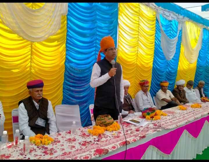 रोहट पंचायत समिति वार्ड नंबर 8 से श्रीमती सुनीता कंवर राजपुरोहित पंचायत समिति सदस्य  एवं रोहट  प्रधान निर्वाचित होने पर गेला वास गांव वासियों द्वारा स्व