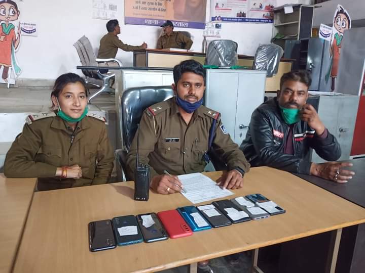 शातिर लुटेरों को गैंग पकड़ा गया, छीने हुये 9 मोबाईल कीमती डेढ़ लाख रूपये के एवं घटना में प्रयुक्त 1 मोटर सायकिल तथा 1 एक्टीवा जप्त*