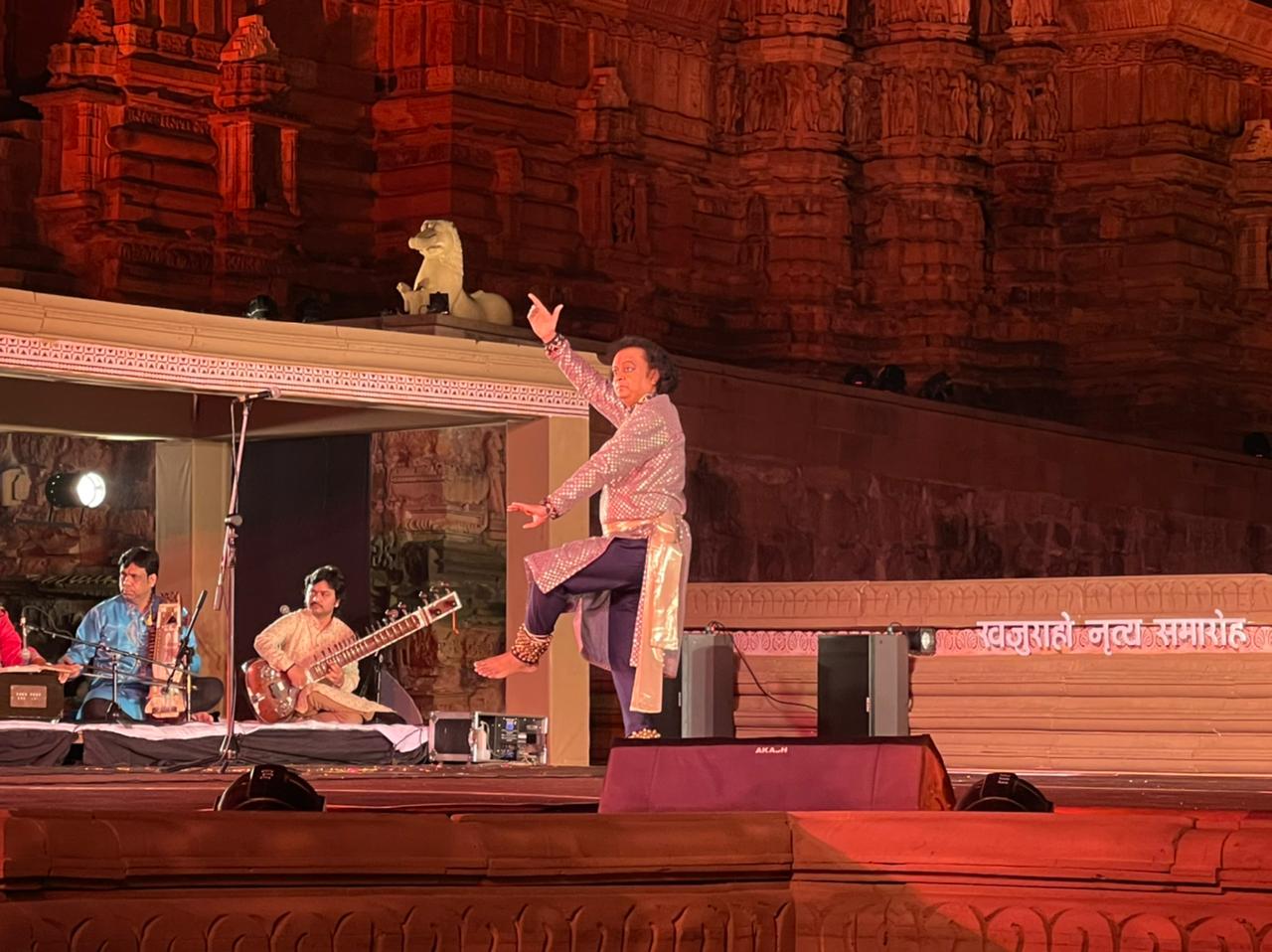 खजुराहो महोत्सव का स्तर बहुत ऊंचा है, महोत्सव में आना इज्जत और सम्मान की बात। कथक नृत्य से मेरे होने का एहसास मिला: दीपक महराज