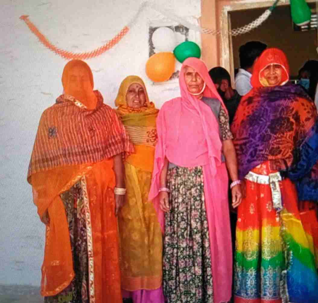 ग्राम पंचायत खारडा में हिंदू सेवा मंडल हेतु जमीन चिन्ह कर पट्टा बनाने के लिए सर्वसम्मति से प्रस्ताव पारित किया 