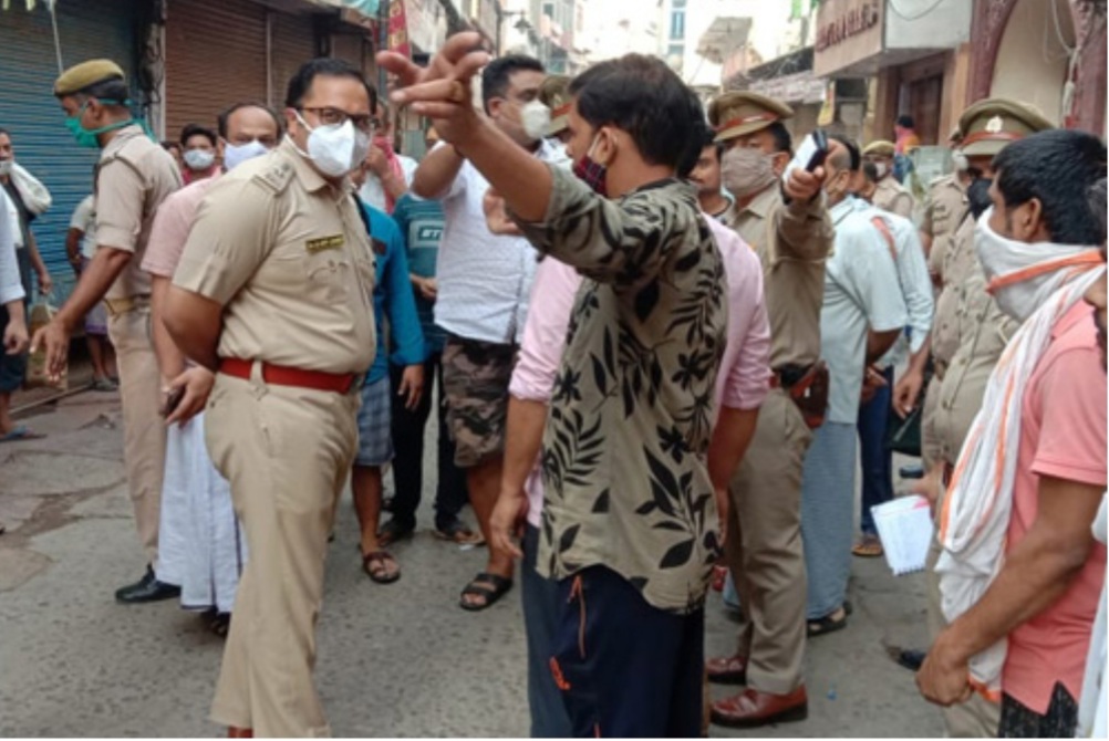 मथुरा के ह्र्दयस्थल होली गेट पर बड़ी वारदात