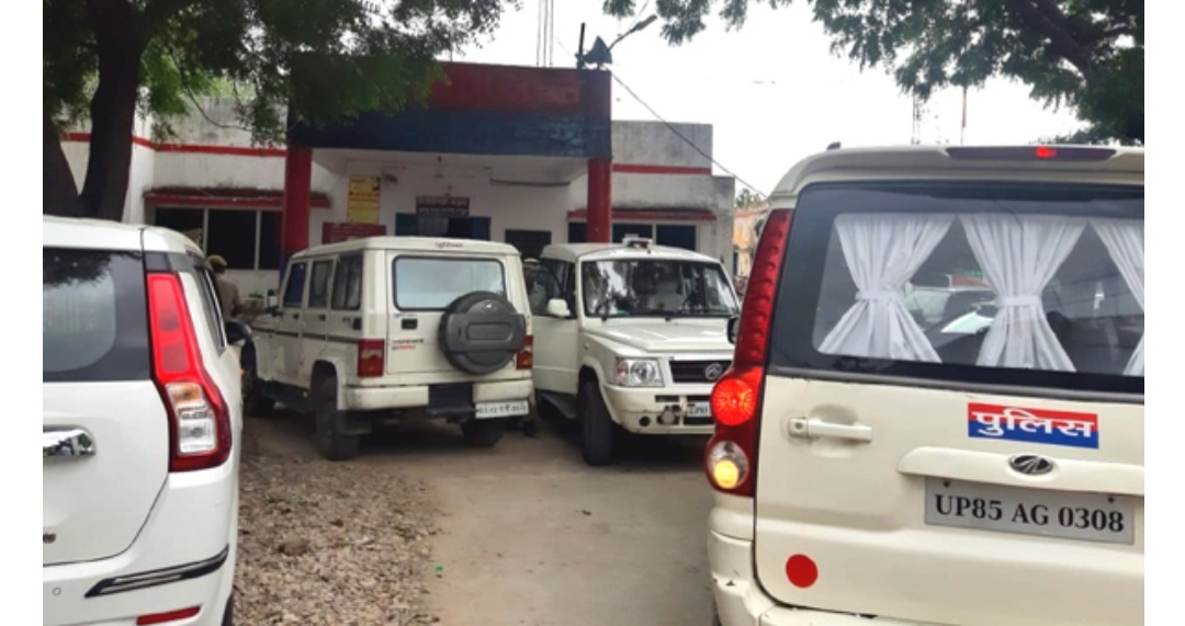 मथुरा पुलिस की बडी कार्यवाही: चावल ले जा रहे ट्रक से अवैध वसूली में चार कथित पत्रकार और पुलिस कर्मी पकड़े