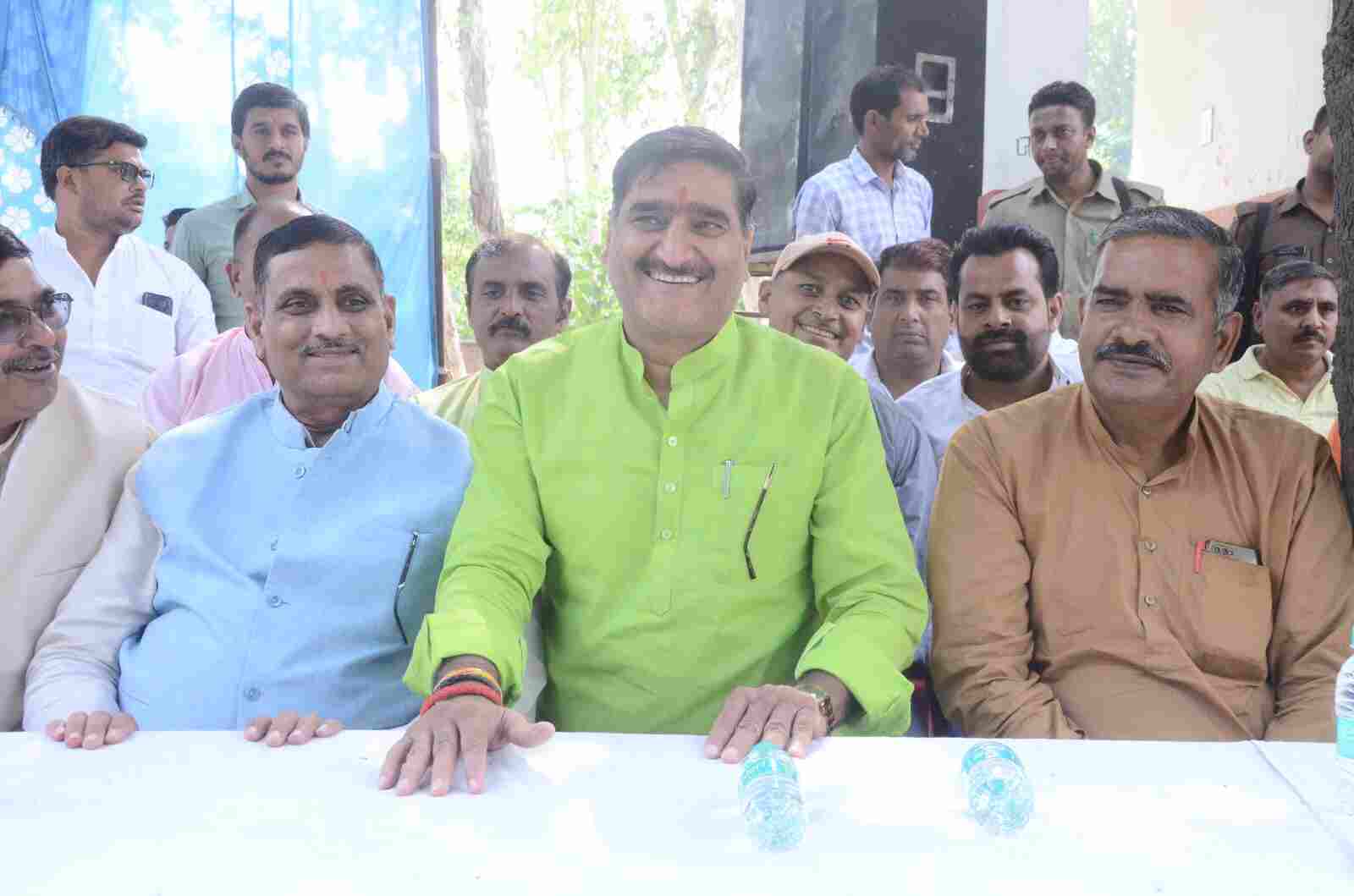 भाजपा किसान मोर्चा की गांव तकीपुर मे लगी किसान चैपाल 