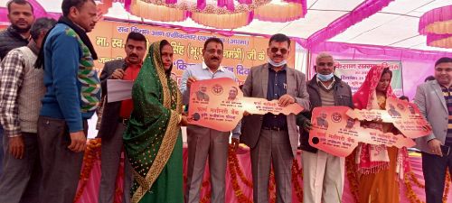 फसल अनुसंधान केन्द्र परिसर में आयोजित हुआ किसान सम्मान दिवस।