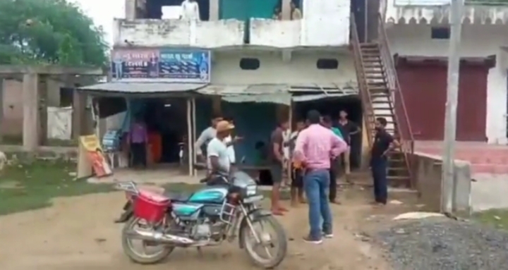 बिजली चौरी के आरोप मे गोगरी राटन के 5वेक्ति पर गोगरी थाना मे मुकदमा दायर 