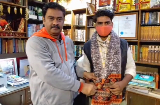 दूसरा और खगड़िया के एमएनलसी निवृतवानप्रत्याशी एमएलसी रजनीश कुमार के द्वारा खगड़िया जिला अध्यक्ष गोगरी अनुमंडल क्षेत्र के रामपुर पंचायत में जनसंपर्क 