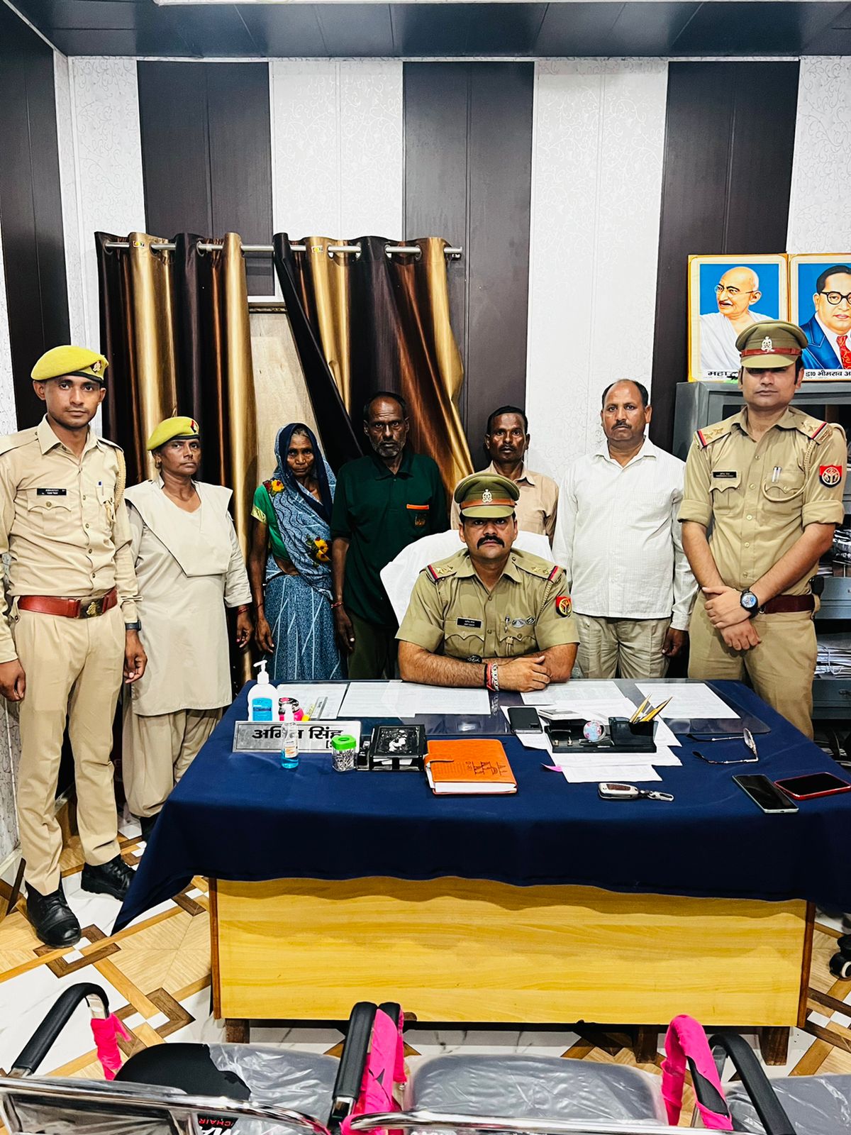 मरघट बंजर की जमीन को अपना बताकर उसकी बिक्री करने के मामले में पुलिस ने 5 लोगों के विरुद्ध किया था मामला दर्ज।