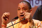 आंधी-तूफान से प्रभावित क्षेत्रों में युद्धस्तर पर चलाया जाए राहत कार्य: सीएम योगी