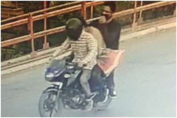 श्रीनगर पुलिस की अपील, संदिग्ध की तलाश में करें मदद