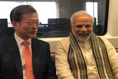 सैमसंग के मोबाइल प्लांट का मोदी ने किया उद्घाटन
