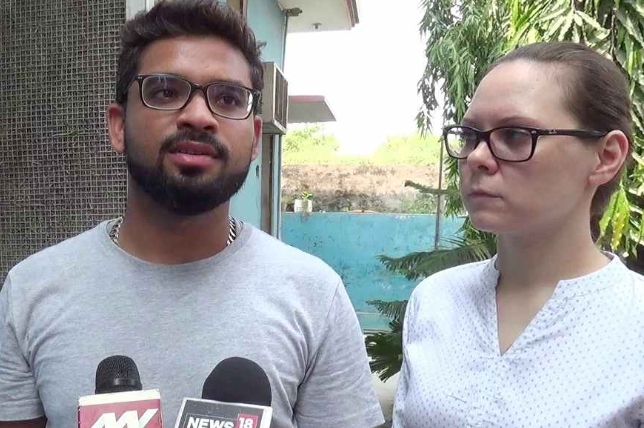 विदेशी युवती से मैरिज सर्टीफिकेट के लिए दो लाख रुपए रिश्वत की मांग 