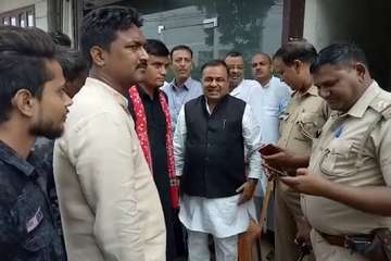 CM योगी को काले झंडे दिखाने जा रहे सपा विधायक गिरफ्तार